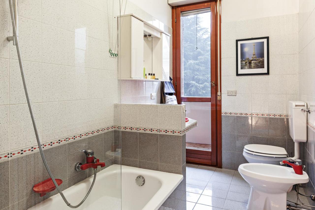 A Room For You فيرّارا المظهر الخارجي الصورة